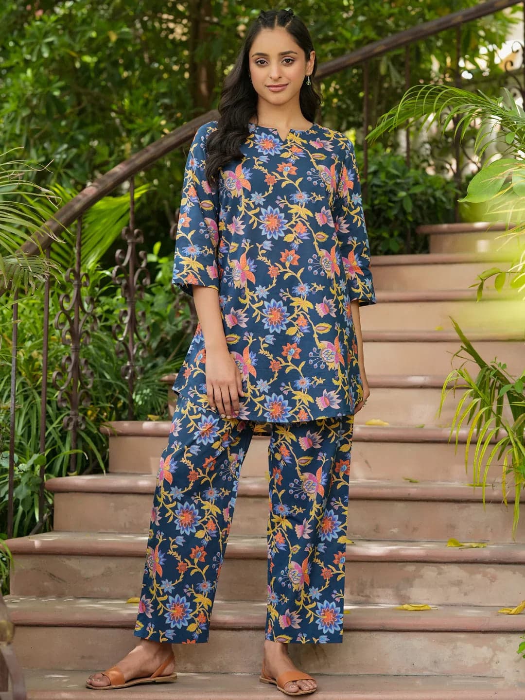 Gomachi Blue Cotton Printed Loungewear Set