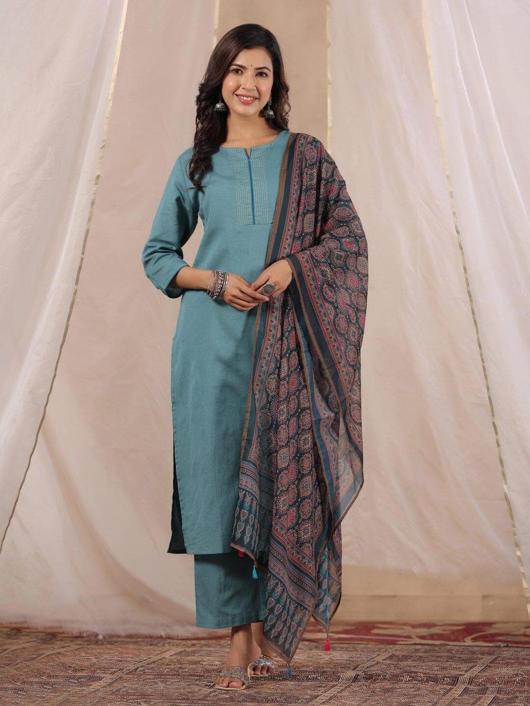 Gomachi Women's Cotton Flex Kurta Set With Chiffon Dupatta