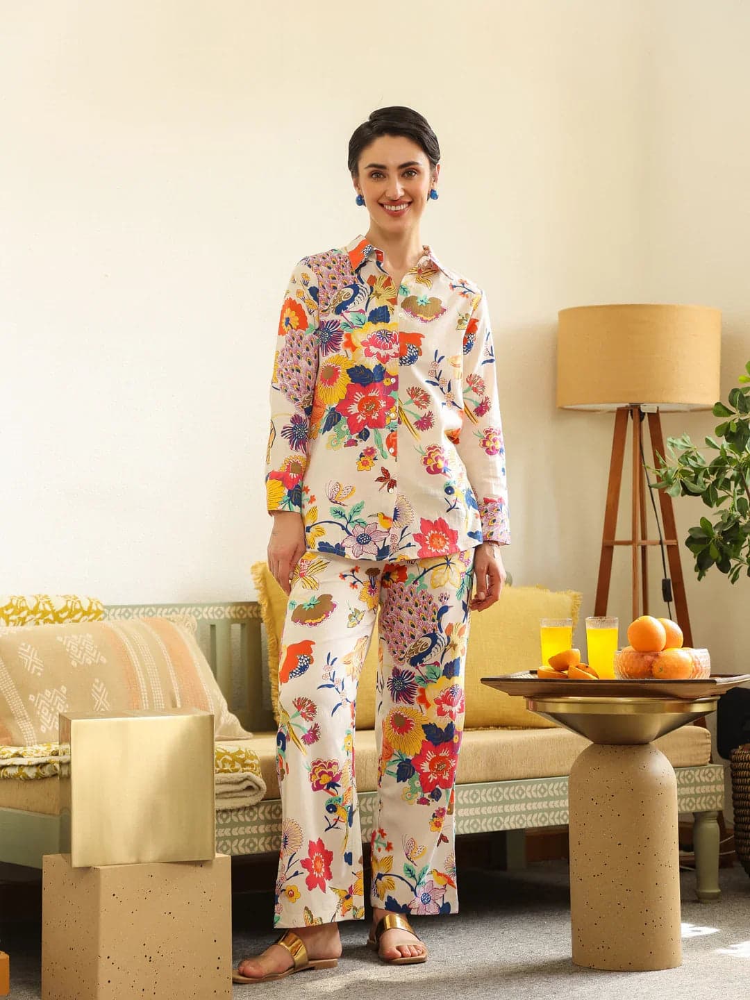 Gomachi Women's Off White Shirt Collar Pure Cotton Shirt Printed Co-Ord Set