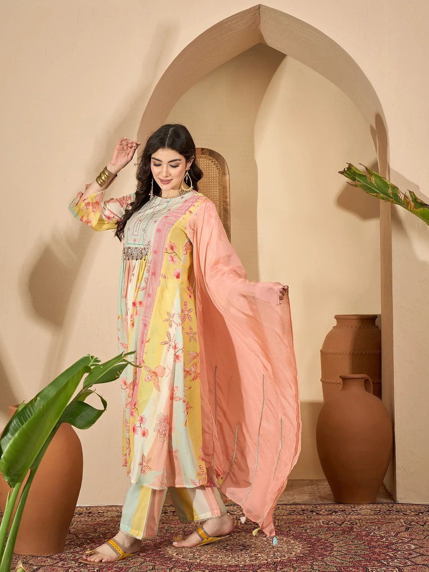 Gomachi Women's Multicolor Printed Round Neck Pure Cotton Kurta Set