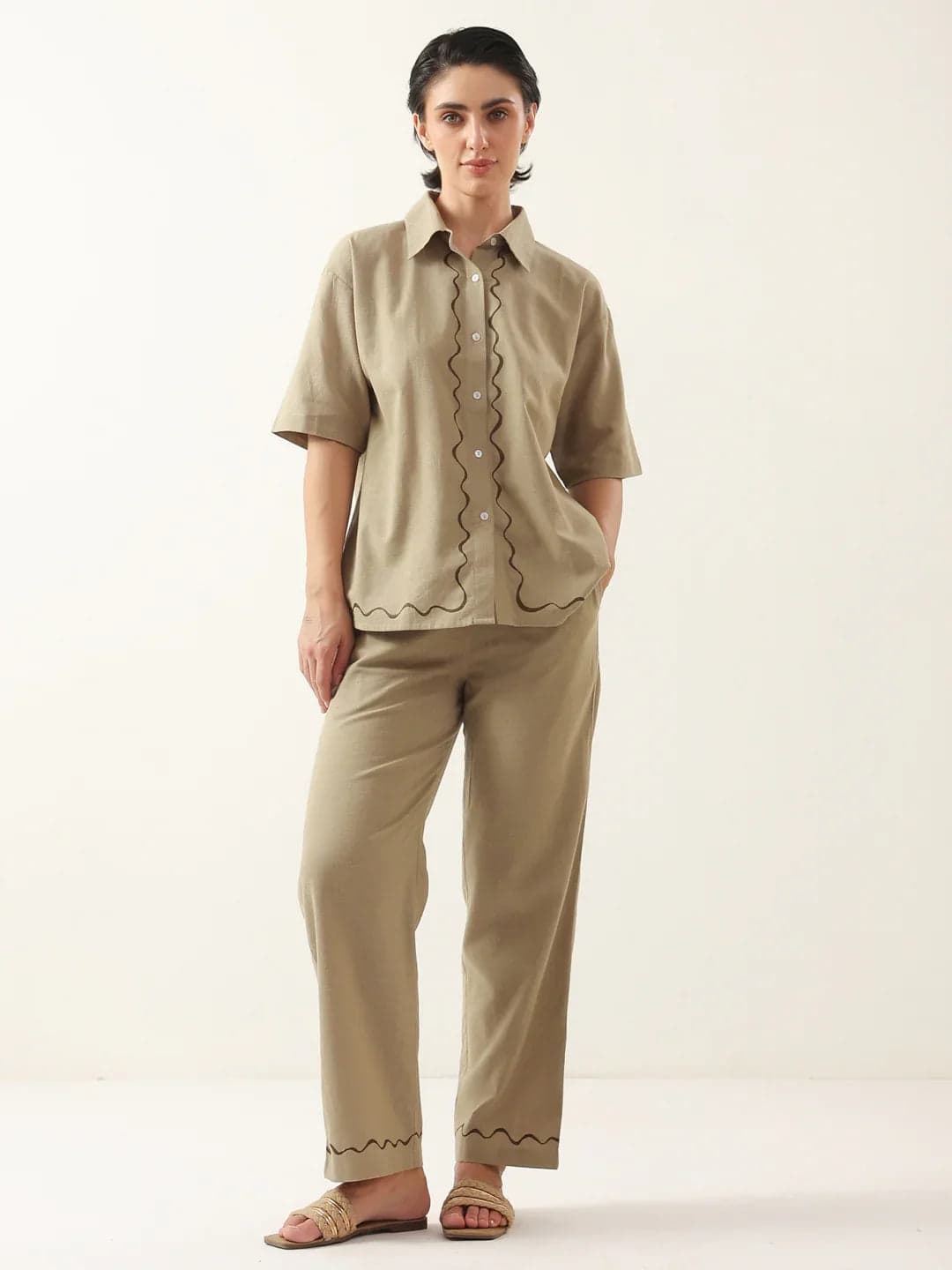 Gomachi Brown Solid Cotton Shirt Collar Night Suit