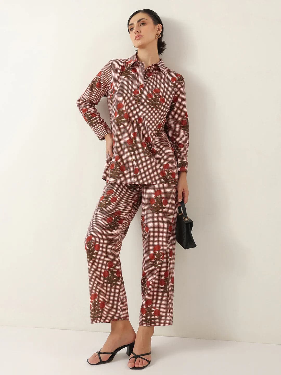 Gomachi Red Cotton Floral Printed Shirt Collar Night Suit