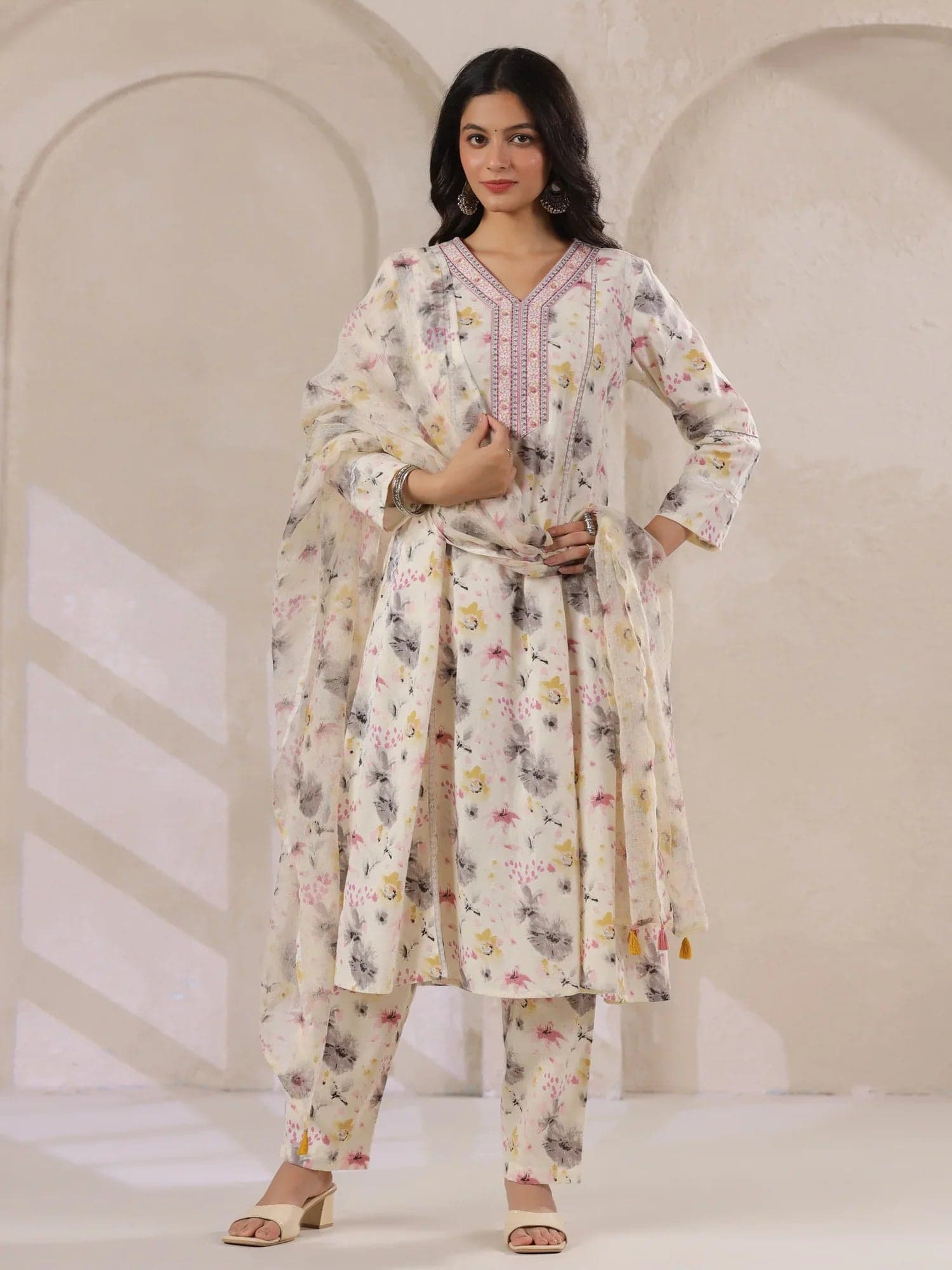 Gomachi Off-White Cotton Floral Printed Anarkali Kurta With Dupatta Set