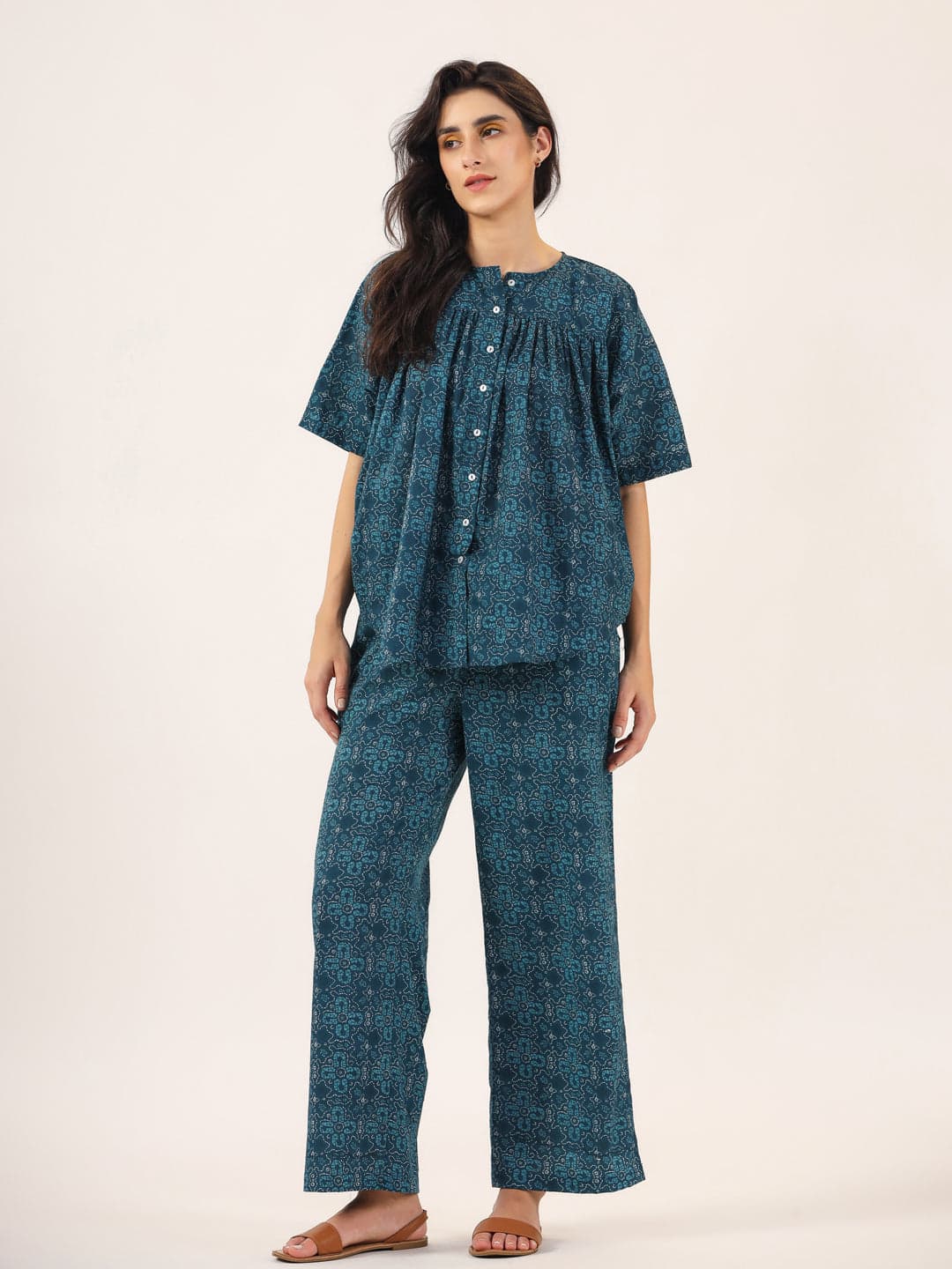 Gomachi Women's Blue Printed Round Neck Cotton Night Suit Set